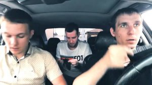 Трое в машине. Ночь в Роксбери. Впереди копы