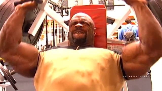 INSANE BODY PROPORTIONS - THE PERFECT MASS MONSTER - PAUL DILLETT MOTIVATION смотреть онлайн