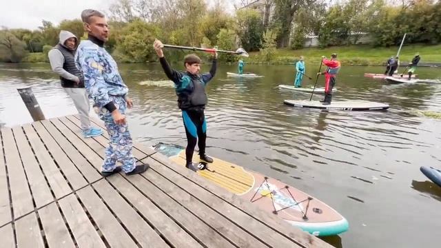 SUP-слалом — открытый урок на Сходне FreeSUP и Угребись смотреть онлайн