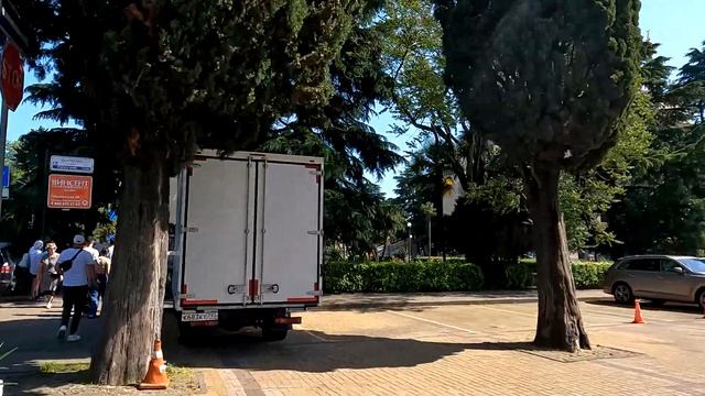 Сочи. Окрестности морского вокзала. смотреть онлайн