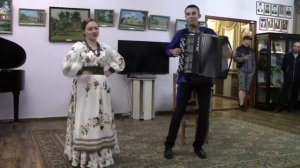 СКУЧНО,ГРУСТНО МНЕ ДЕВЧОНКИ. Елена Дерепко,баян Никита Шульгин.