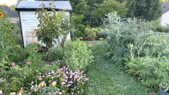 May 2022 Cottage Garden Tour