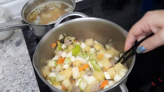 Экономный ужин или обед//Всё,что долго лежит в холодильнике, достаём и готовим.