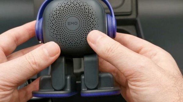 EMO - Unboxing Video for EMO AI Desktop Pet