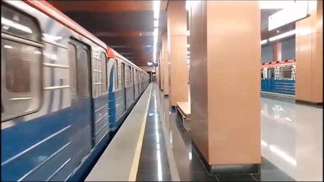 Электропоезд 81-717.5М/714.5М "Номерной"№24 на станции метро Лианозово,Люблинско-Дмитровская линия. смотреть онлайн