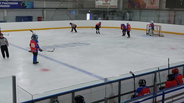 ХК РЫСИ(р.п Маслянино)-ХК ЛИСЫ(ТЮКАЛИНСК) 1 период смотреть онлайн