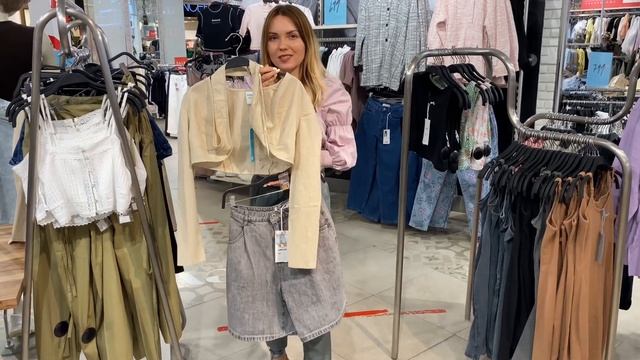 Обзор вещей на распродаже в Befree. Модные образы с примеркой смотреть онлайн