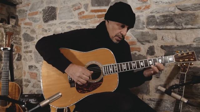 Giorgio Secco plays Martin D-45 for Guitar Sauce, D45 dreadnought, headphones recommended. смотреть онлайн
