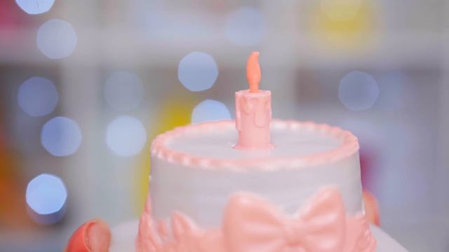 Барби ДУЕТ в дуделку и НАДУВАЕТ шарики? Birthday Party Barbie 1998: обзор и распаковка смотреть онлайн