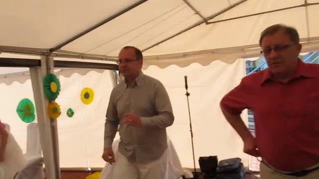 Tereza a Václav aneb střípky z Knoflíkové svatby - část 02 смотреть онлайн