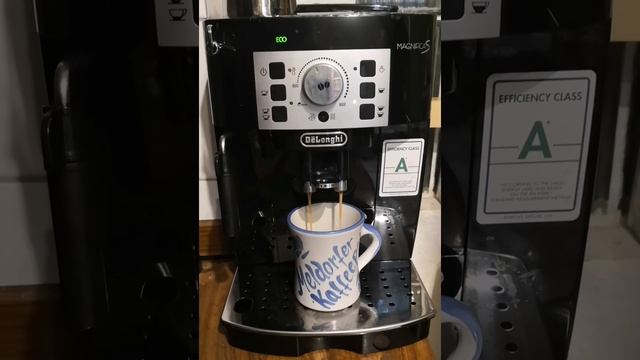 Kaffee Vollautomat DeLonghi Magnifica S ECAM 22.110