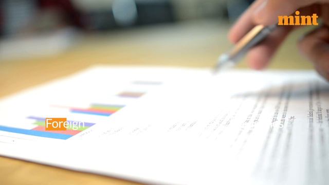 How UPI works for NRIs | Now NRIs Can Set Up UPI | Mint Primer | Mint смотреть онлайн
