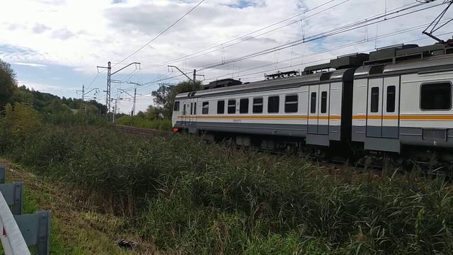 Электропоезда ЭД4М-0477, ЭП2Д-0036 ЦППК станция Яхрома 7.09.2021 смотреть онлайн