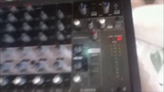 CONSOLA PHONIC AM1204FX USB смотреть онлайн