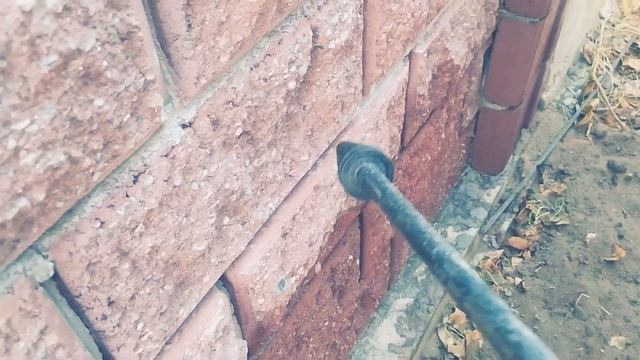 Как очистить поверхность от каплей цемента (раствора) после стройки с различных поверхностей. смотреть онлайн