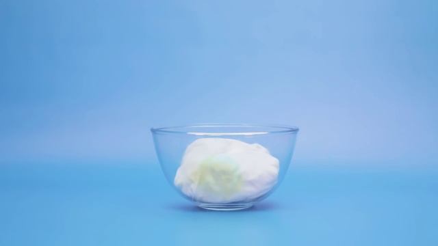 How to Remove Grease Stains from Clothes | Cleanipedia смотреть онлайн