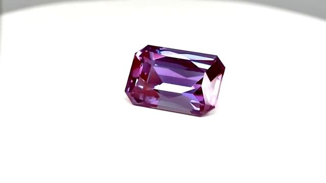8.70 Ct. Synthetic Czochralski Alexandrite. L0400