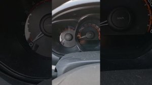 Лада Vesta, что то с двигателем. Загорается чек