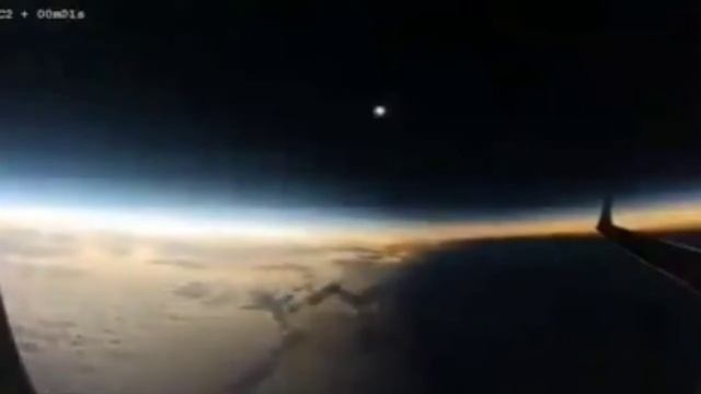 Два одинаковых диска - это Солнце и Луна ! смотреть онлайн