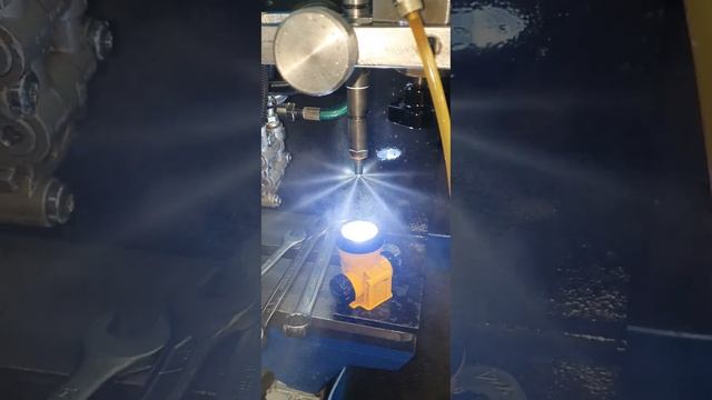 Распыл диз. форсунки на стенде Hyundai Grand Starex. Автосервис Предел. смотреть онлайн