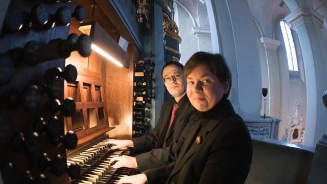 Choral "Gloria sei dir gesungen", BWV 140/7 by J.S. Bach (organ duet) смотреть онлайн