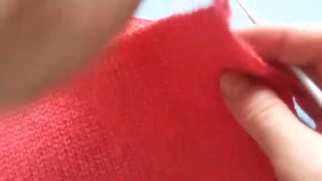 Теплый шарф-манишка связанный крючком. смотреть онлайн