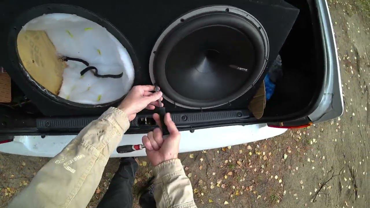 Синтепон мне в сабвуфер Hertz hx380d 2x15 смотреть онлайн