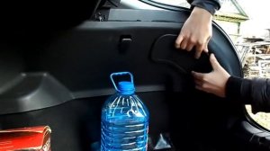 Снятие заглушки задней фары на Гранте Лифтбек