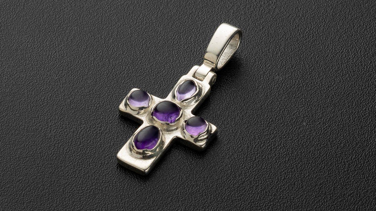 Крест нательный с кабошонами