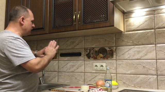 Как закрепить магнитный держатель для ножей на кухне. V: 2019г. смотреть онлайн