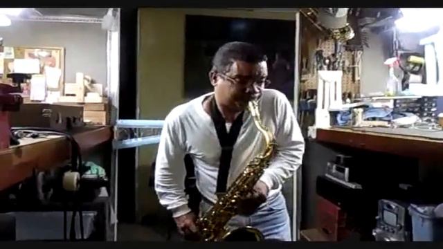 RHINO LIGATURE FOR SAX and CLARINETE FROM DR MUSIC CORP.wmv смотреть онлайн