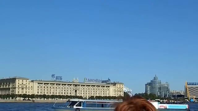 Кусочек водной экскурсии СПБ. 2013 смотреть онлайн