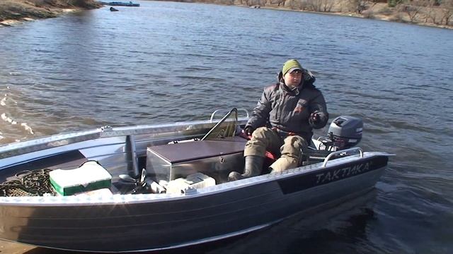 Лодка ТАКТИКА 390Р, рыбалка на Оке втроем на глиссер!!! смотреть онлайн