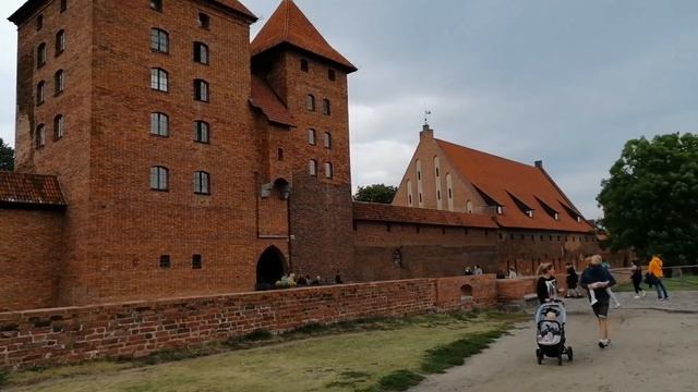 МАРИЕНБУРГ- ОБЪЕКТ ВСЕМИРНОГО НАСЛЕДИЯ ЮНЕСКО!! ПОЛЬША смотреть онлайн
