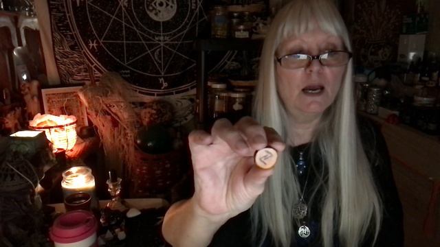 A Comparison of the Elder and Younger Futharks смотреть онлайн