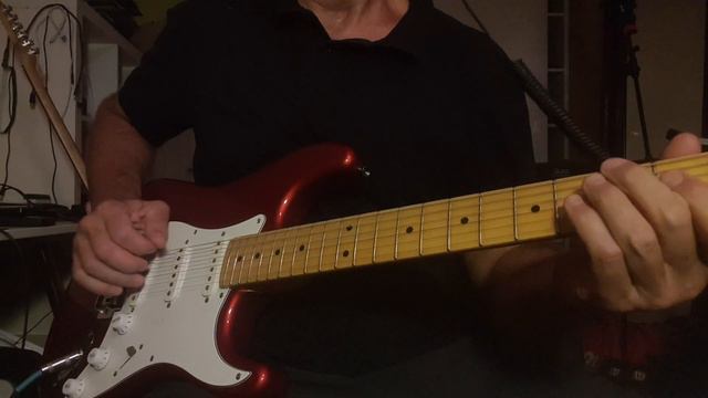 Red Mixcaster Japan, Fender Squier Alnico pickups смотреть онлайн