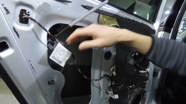 ANTI-SHUM.RU - Переделываем шумоизоляцию дверей за "Богами Автозвука" (Volkswagen Polo) смотреть онлайн