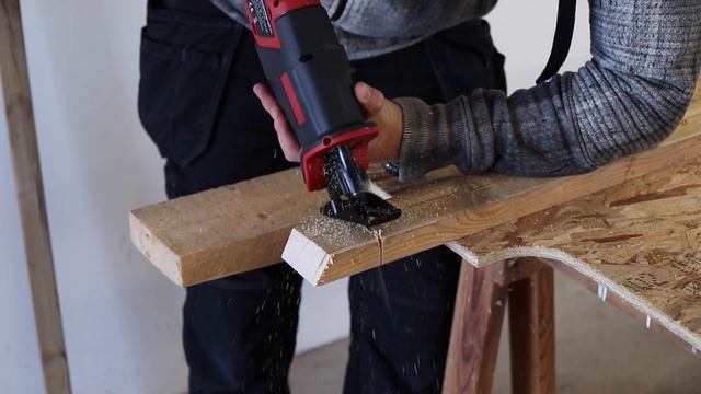 In action: Meec Tools Reciprocating saw 18V смотреть онлайн