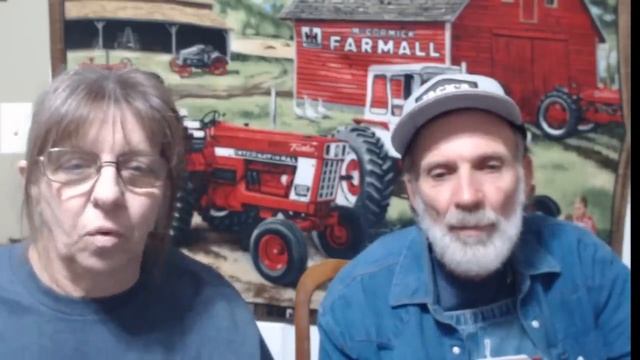Live Chat with Danny and Wanda смотреть онлайн