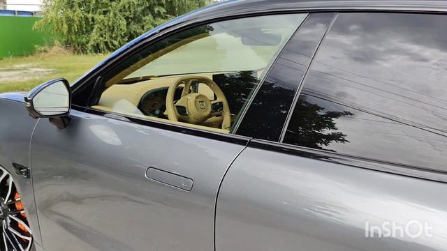 ZEEKR 001 РЕСТ. серый