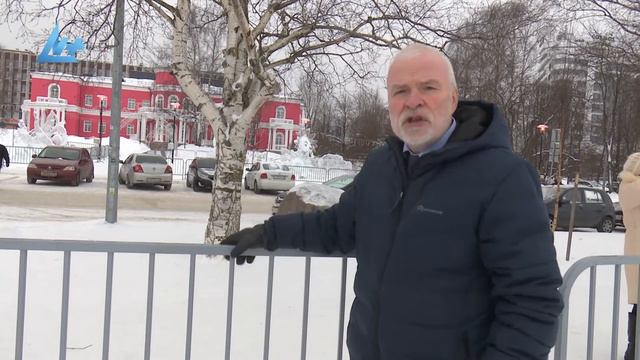 Сотворившая мир богиня из снега напротив ЗАГСа вдохновляет на брак смотреть онлайн