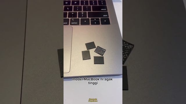 Macbook Pro Touchbar A1989 SSD Upgrade from 256GB to 500GB ! смотреть онлайн