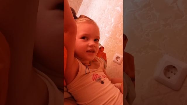 Стих в садик. "Я уже 190 выучила...." смотреть онлайн