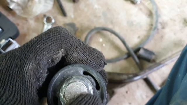 Пежо 605 течет радиатор и замена сайлентблоков смотреть онлайн