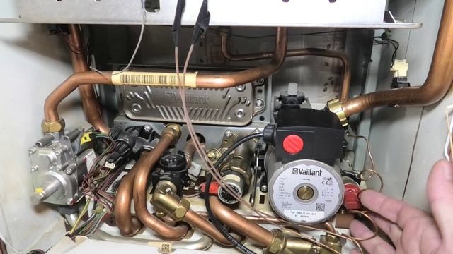 Газовый котёл Vaillant Трёхходовой клапан Как его снять и отремонтировать самому