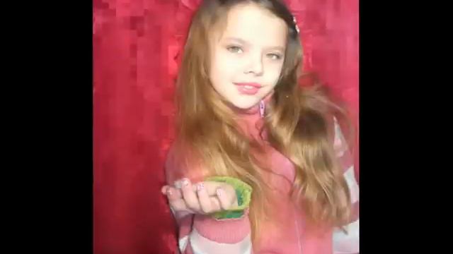 Ей Всего 8 лет=) .wmv смотреть онлайн