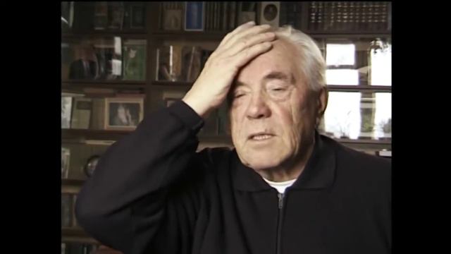 Виктор Астафьев про подвиги Александра Матросова и Зои Космодемьянской смотреть онлайн