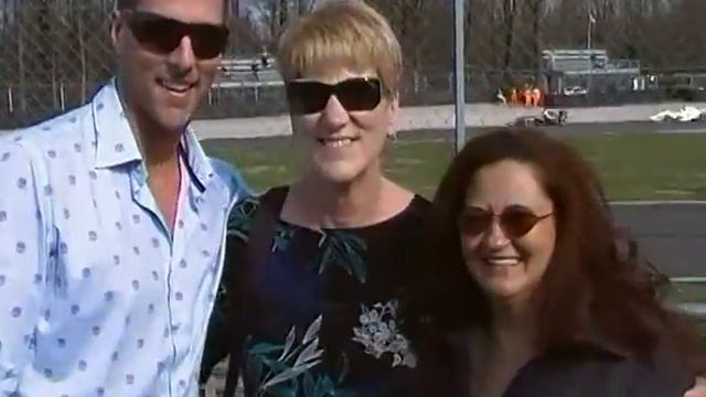 26 03 11 LEE AND LUCILLE MONZA TRACK RENAULT RACE 5 смотреть онлайн