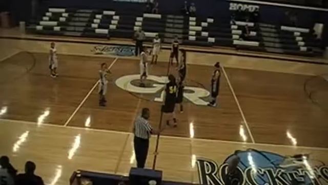 Jump Ball to start the game смотреть онлайн