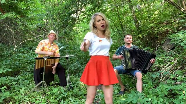 ♫ ♫ БОЖЕ КАК ПОЁТ ЭТА ДЕВУШКА ! Аж мурашки по коже Лирика Сектор Газа НА БАЯНЕ Beautiful Voice смотреть онлайн